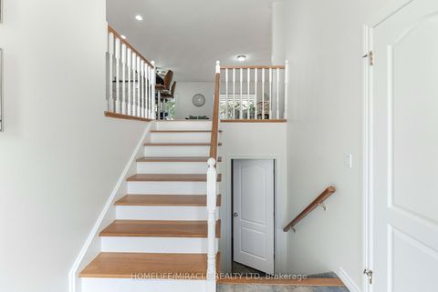 Photo 5 at 30 Dove Crescent, Ardagh, Barrie