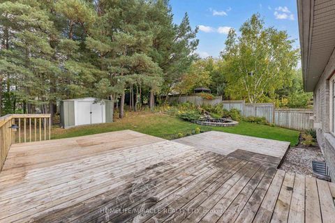Photo 36 at 30 Dove Crescent, Ardagh, Barrie