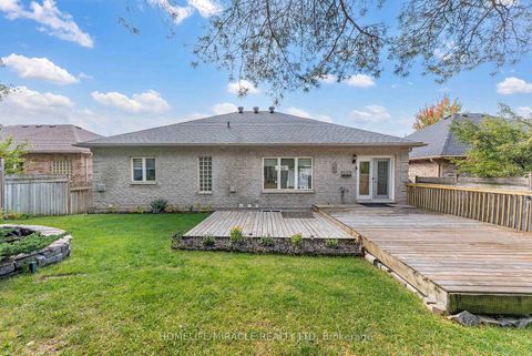 Photo 38 at 30 Dove Crescent, Ardagh, Barrie