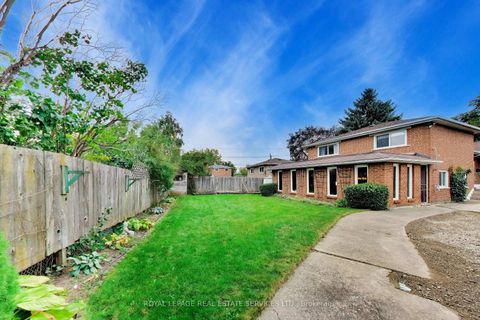 Photo 22 at 24 Elmvale Crescent, Clairville, Toronto
