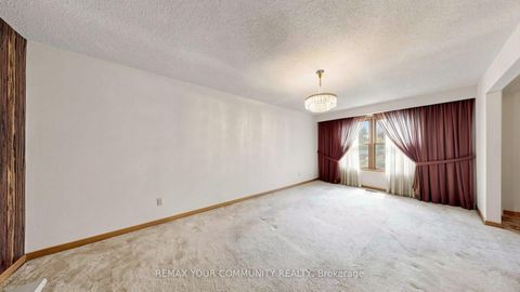 Photo 16 at 2 Trimontium Crescent, East York, Toronto