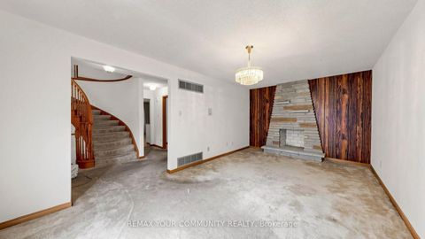Photo 18 at 2 Trimontium Crescent, East York, Toronto