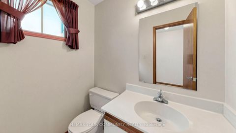 Photo 19 at 2 Trimontium Crescent, East York, Toronto