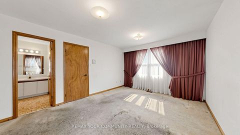 Photo 23 at 2 Trimontium Crescent, East York, Toronto