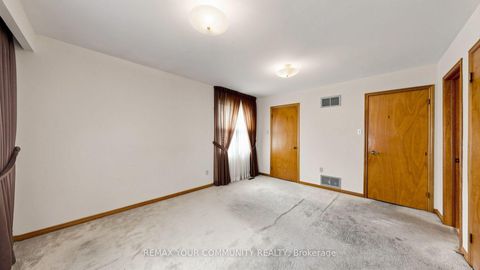 Photo 25 at 2 Trimontium Crescent, East York, Toronto