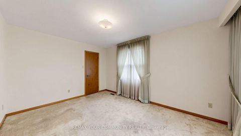 Photo 27 at 2 Trimontium Crescent, East York, Toronto