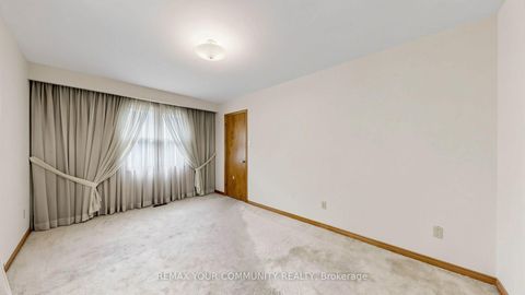 Photo 29 at 2 Trimontium Crescent, East York, Toronto