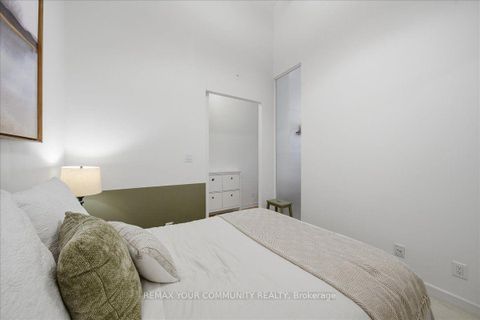 Photo 12 at 227 - 380 Macpherson Avenue, Casa Loma, Toronto