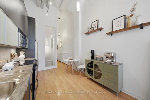 Photo 15 at 227 - 380 Macpherson Avenue, Casa Loma, Toronto