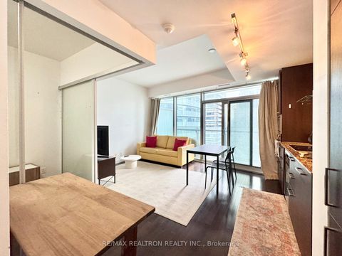 Photo 8 at 2201 - 12 York Street, Waterfront Communities C1, Toronto