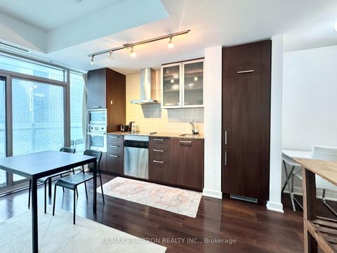Photo 13 at 2201 - 12 York Street, Waterfront Communities C1, Toronto