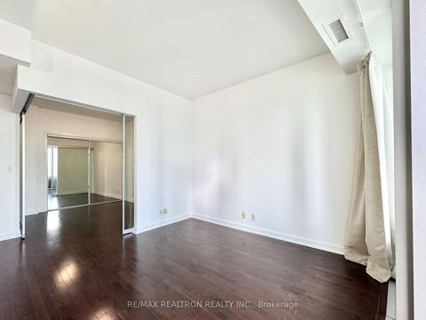 Photo 21 at 2201 - 12 York Street, Waterfront Communities C1, Toronto