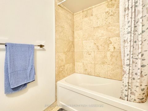 Photo 34 at 2201 - 12 York Street, Waterfront Communities C1, Toronto