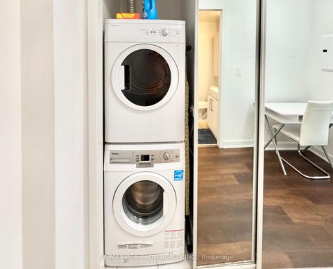 Photo 35 at 2201 - 12 York Street, Waterfront Communities C1, Toronto
