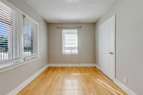 Photo 7 at 66 Twenty Ninth Street, Long Branch, Toronto