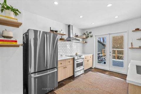Photo 15 at 14 Manitoba Street, Mimico, Toronto