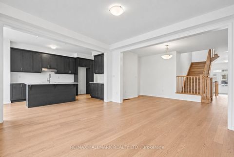 Photo 11 at 84 Gretzky Avenue, Rural Barrie Southeast, Barrie