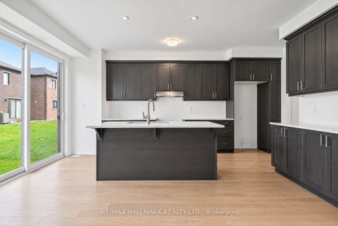 Photo 12 at 84 Gretzky Avenue, Rural Barrie Southeast, Barrie
