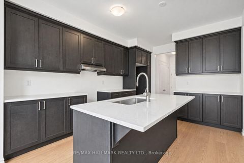Photo 15 at 84 Gretzky Avenue, Rural Barrie Southeast, Barrie