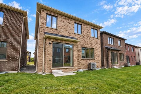 Photo 38 at 84 Gretzky Avenue, Rural Barrie Southeast, Barrie