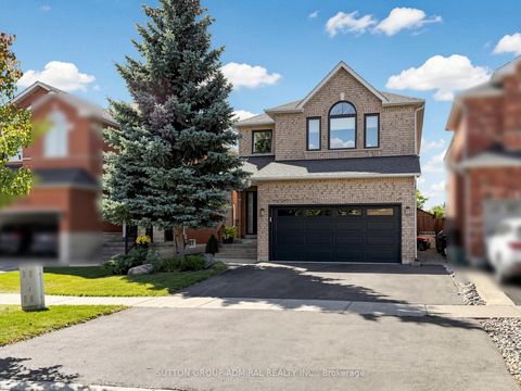 Photo 0 at 10 Silver Oaks Boulevard, Sonoma Heights, Vaughan