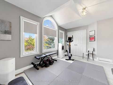 Photo 19 at 10 Silver Oaks Boulevard, Sonoma Heights, Vaughan