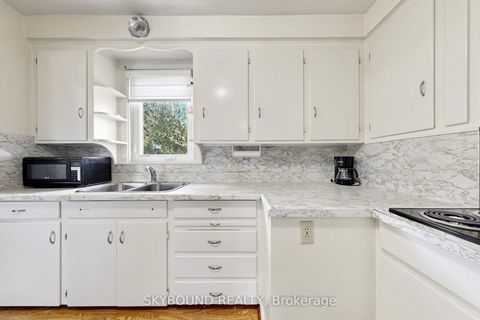 Photo 9 at 13 Liscombe Road, Rustic, Toronto