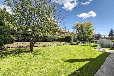 Photo 28 at 13 Liscombe Road, Rustic, Toronto