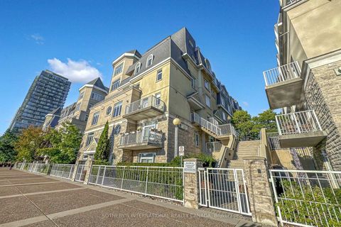 Photo 3 at 377 - 32 Stadium Road, Niagara, Toronto