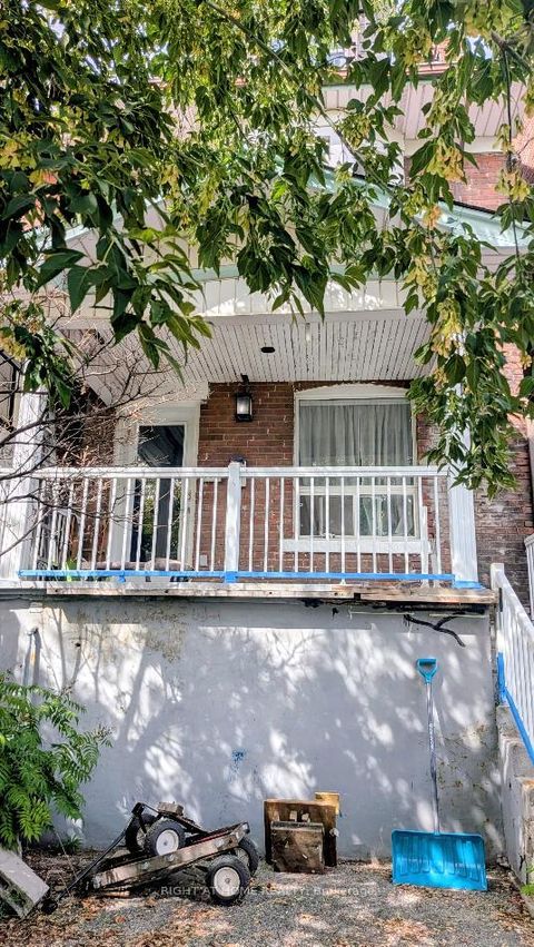 Photo 3 at 160 Rosemount Avenue, Davenport, Toronto