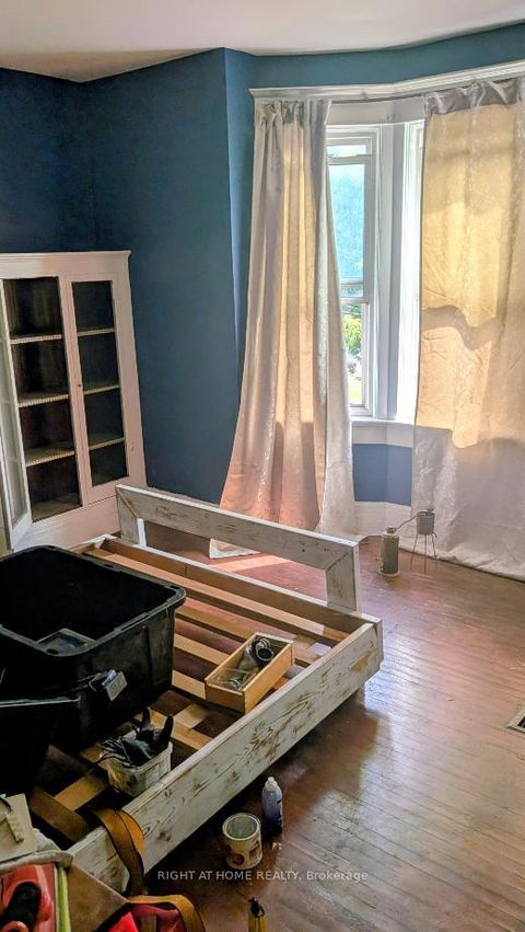 Photo 7 at 160 Rosemount Avenue, Davenport, Toronto