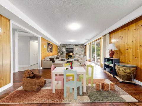Photo 16 at 41 Burnview Crescent, Woburn, Toronto