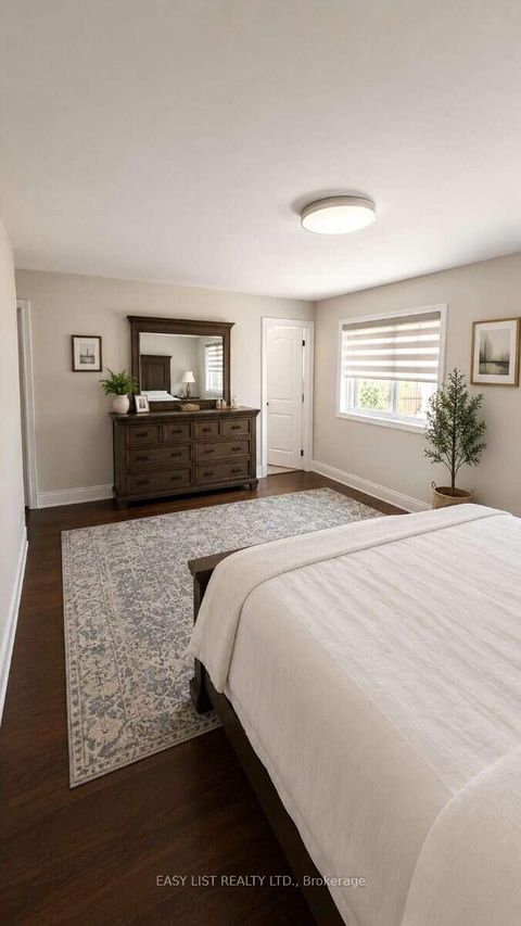 Photo 11 at 103 Fifefield Drive, Maple, Vaughan