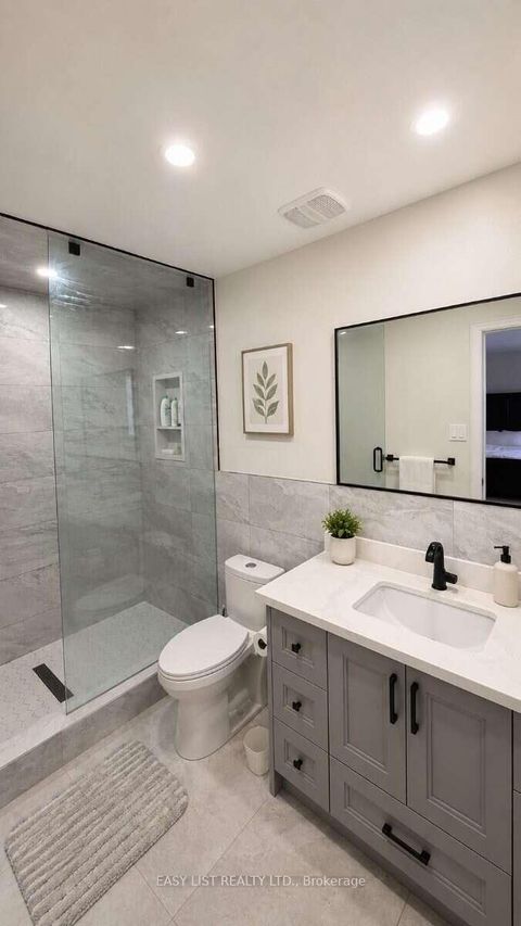 Photo 12 at 103 Fifefield Drive, Maple, Vaughan