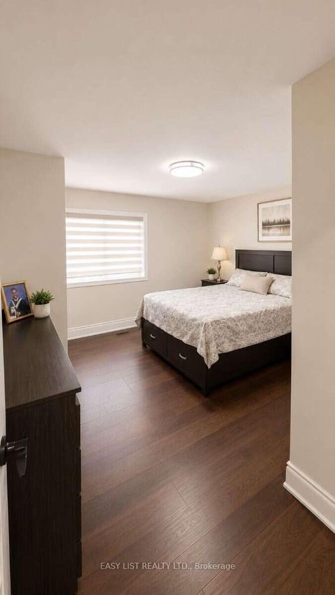 Photo 15 at 103 Fifefield Drive, Maple, Vaughan