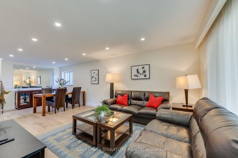 Photo 4 at 8 Bellbury Crescent, Don Valley Village, Toronto