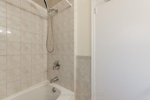 Photo 22 at 8 Bellbury Crescent, Don Valley Village, Toronto
