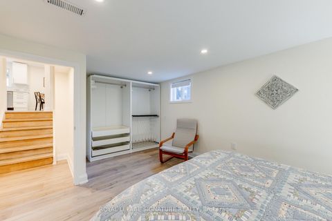 Photo 24 at 8 Bellbury Crescent, Don Valley Village, Toronto