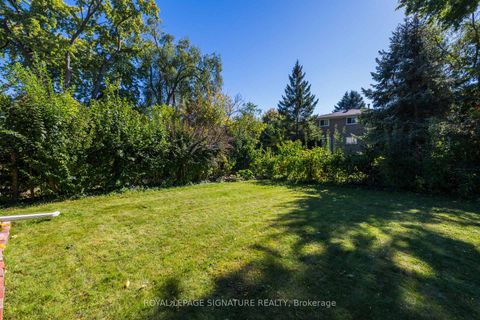 Photo 28 at 8 Bellbury Crescent, Don Valley Village, Toronto