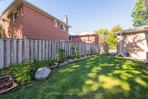 Photo 29 at 8 Bellbury Crescent, Don Valley Village, Toronto