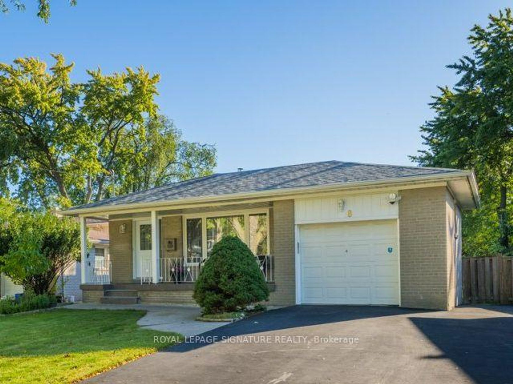 8 Bellbury Crescent, Don Valley Village, Toronto 