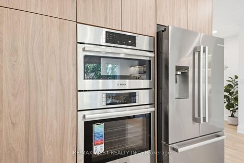 Photo 12 at 77 Alameda Avenue, Oakwood Village, Toronto