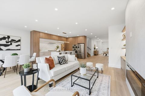 Photo 16 at 77 Alameda Avenue, Oakwood Village, Toronto