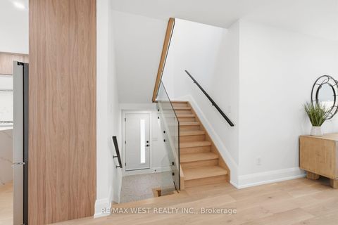 Photo 18 at 77 Alameda Avenue, Oakwood Village, Toronto