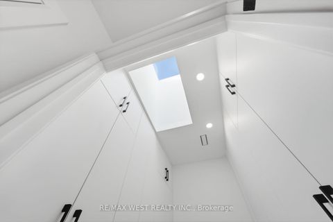 Photo 25 at 77 Alameda Avenue, Oakwood Village, Toronto