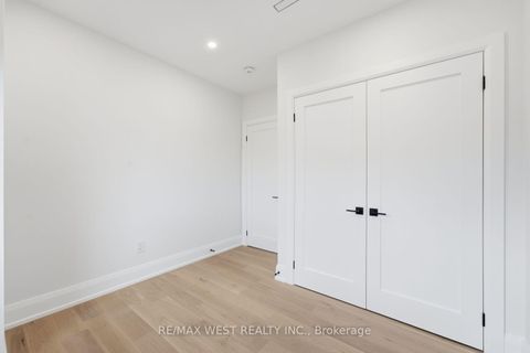 Photo 33 at 77 Alameda Avenue, Oakwood Village, Toronto