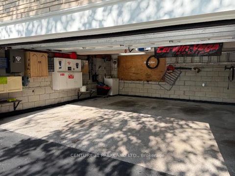 Photo 2 at 59 Cedar Drive, Scarborough Village, Toronto
