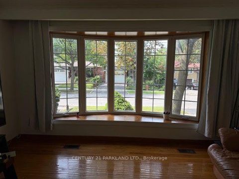Photo 4 at 59 Cedar Drive, Scarborough Village, Toronto