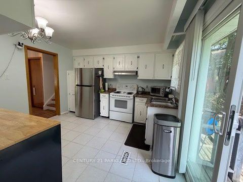 Photo 7 at 59 Cedar Drive, Scarborough Village, Toronto