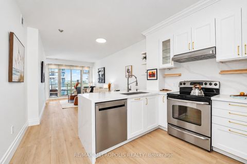 Photo 8 at 3709 - 2191 Yonge Street, Mount Pleasant West, Toronto